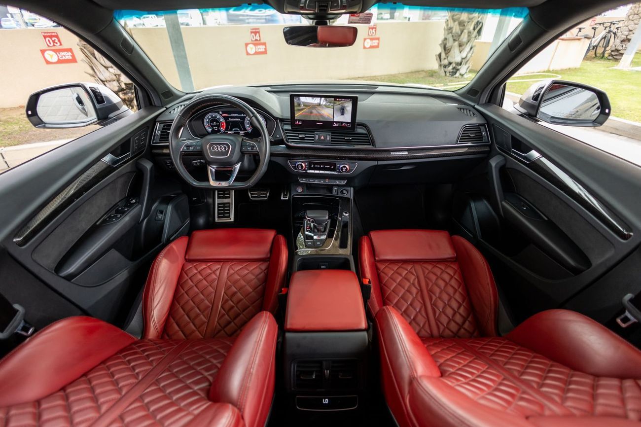 Audi SQ5 TFSI quattro 3.0L  TFSI quattro 3.0L