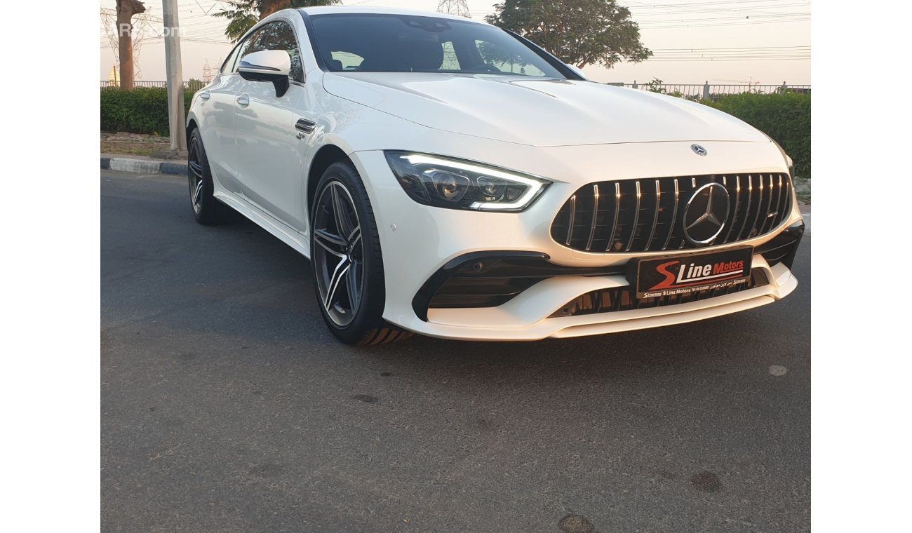 مرسيدس بنز AMG GT 43 4 Matic