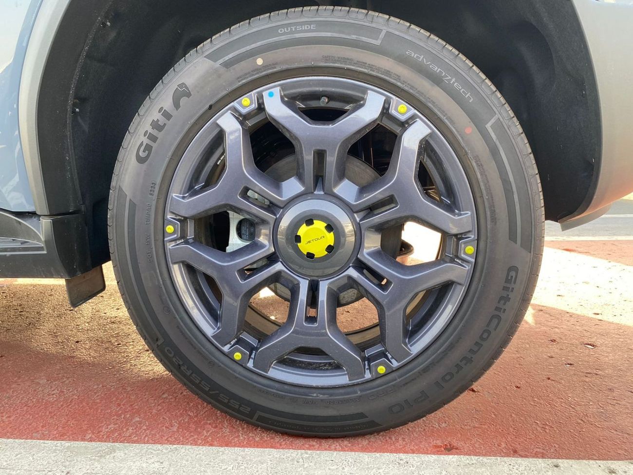 Jetour T2 JETOUR T2 2.0L PETROL TURBO A/T 4WD