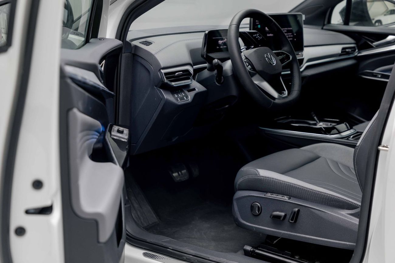 Volkswagen ID.4 Crozz Pro - White Inside Black | Export Only