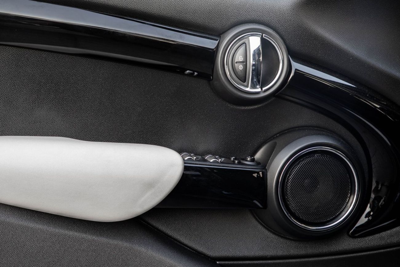 Mini Cooper | 1,175 P.M | 0% Downpayment | LOW MILEAGE!