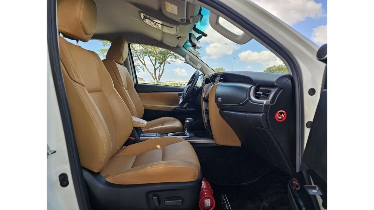 Toyota Fortuner VXR 2022 GCC V6 FULL OPTION UNDER WARRANTY