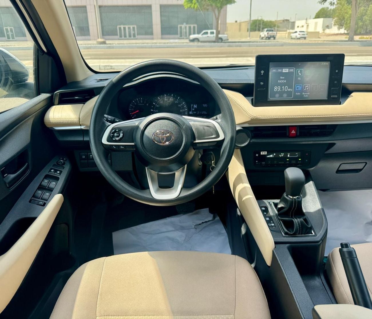 Toyota Yaris 1.5L E 673-Monthly l GCC l Camera, GPS l Accident Free