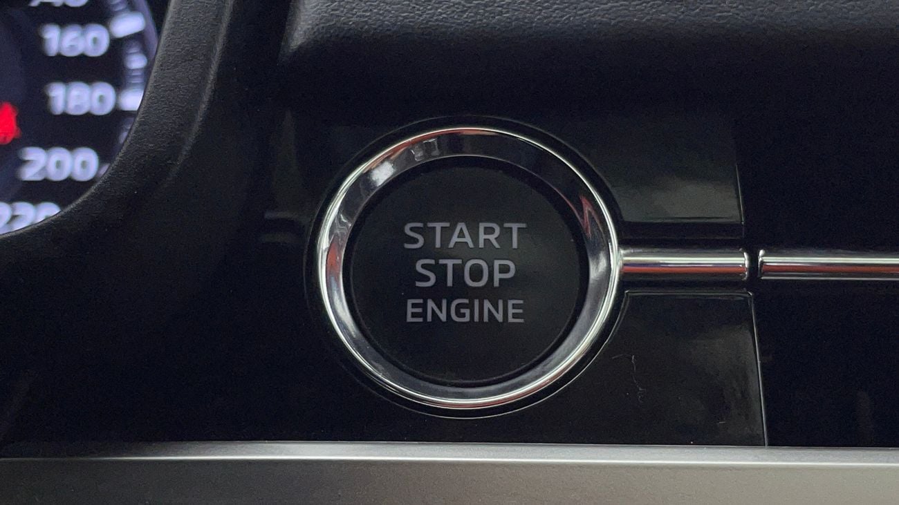 ميتسوبيشي آوتلاندر 2024 HIGHLINE WITH SUNROOF | AED 1359/Month | 0 DP | 30 Day Return | Warranty