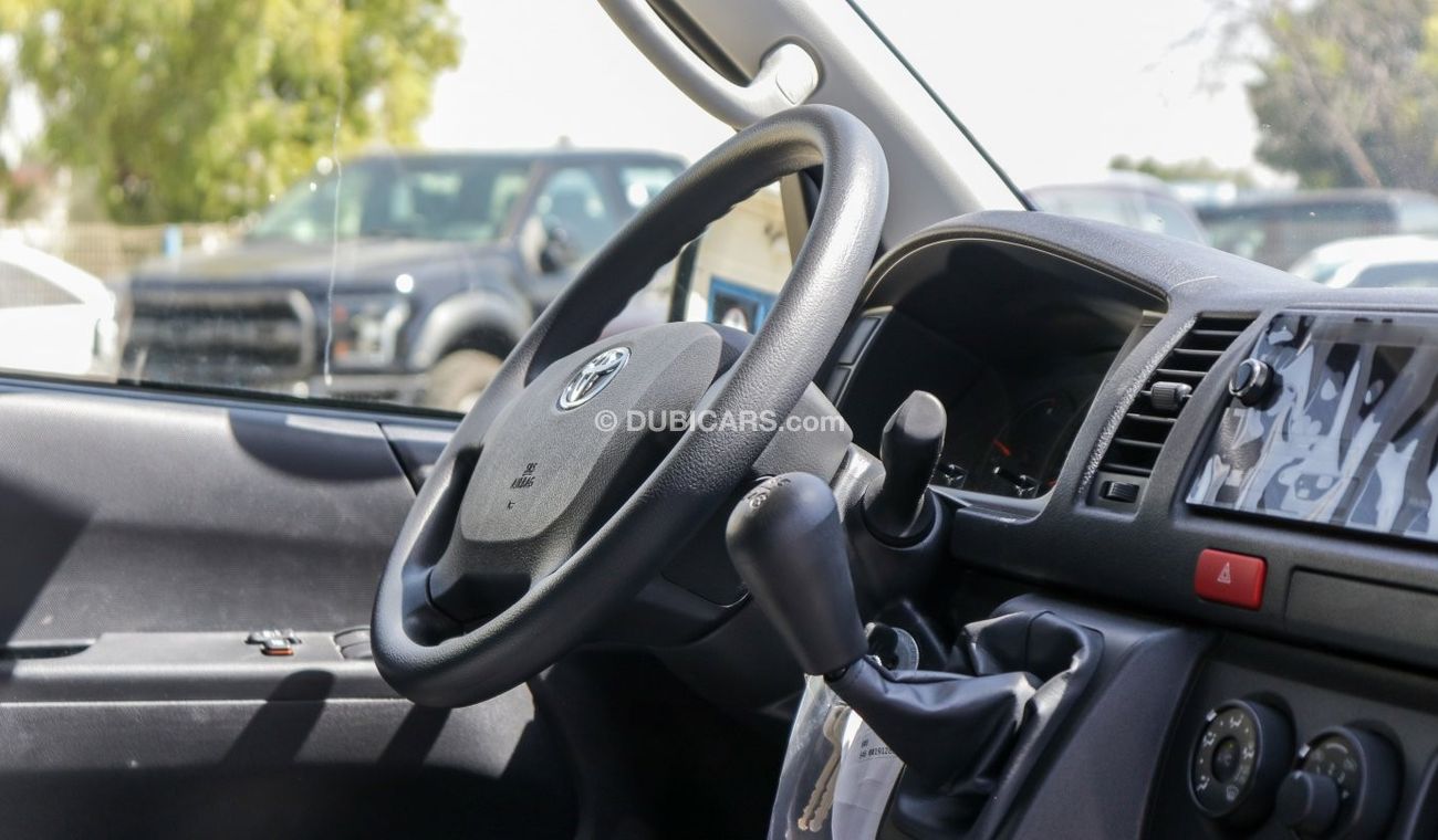 Toyota Hiace 2021 - Diesel 2.5L - Manual - 15 seat