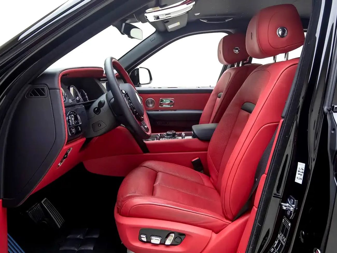 رولز رويس كولينان Black Badge