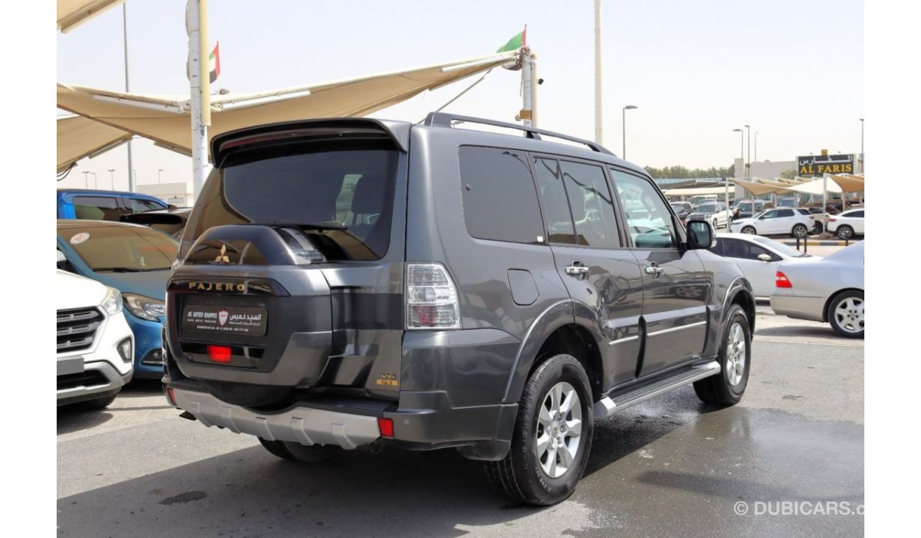 Mitsubishi Pajero GLS Mid ACCIDENTS FREE - GCC - MID OPTION - PERFECT CONDITION INSIDE OUT