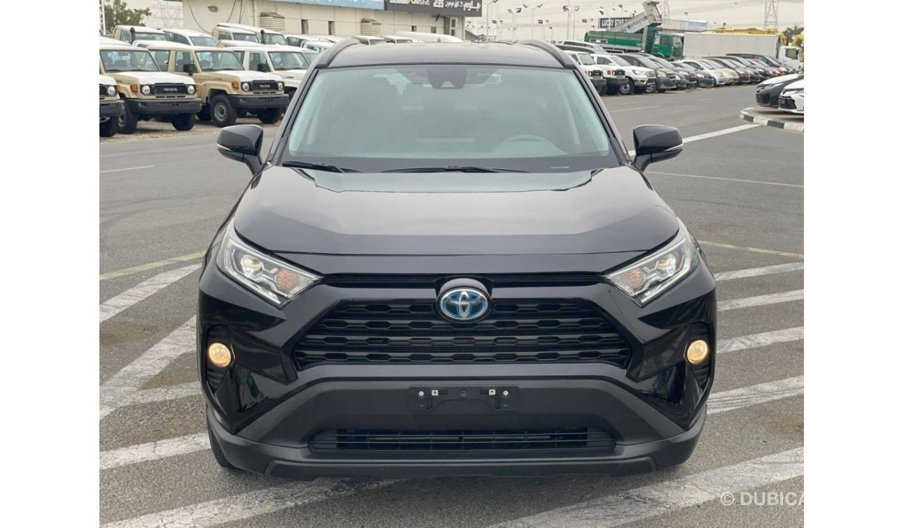 تويوتا راف ٤ *Offer*2021 Toyota RAV4 XLE Hybrid Fuel 4x4 AWD - UAE PASS