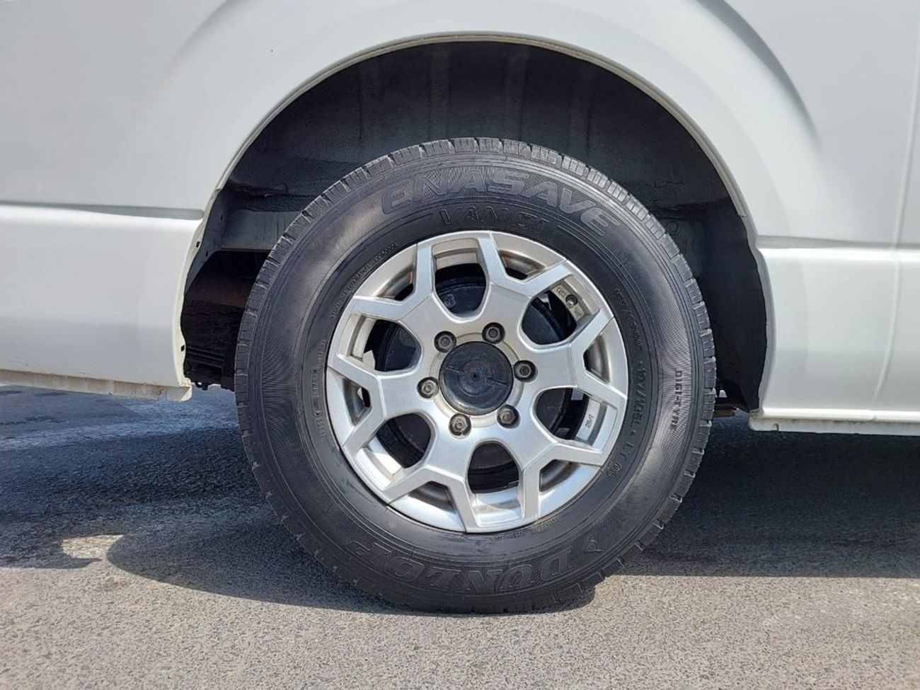 Toyota Hiace TOYOTA HIACE VAN RHD 2010 MODEL 3.0 L DIESEL AUTOMATIC(PM06521)