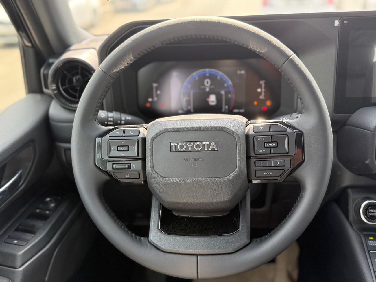 تويوتا برادو TOYOTA PRADO 2.4L TURBO ALL ROUNDER - G 2025 MODEL