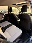 Toyota RAV4 Hybrid XLE 2.5L full option