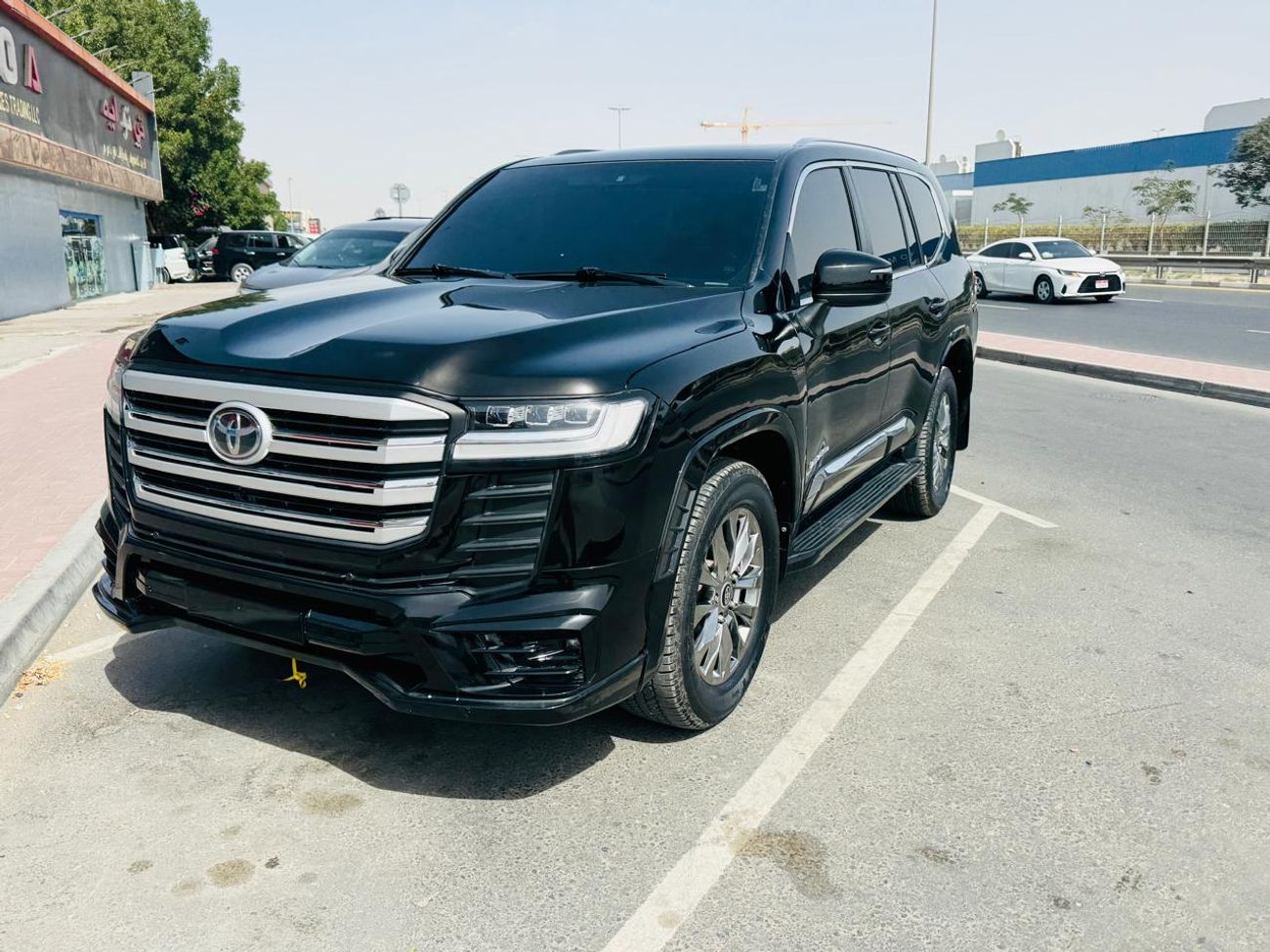 Toyota Land Cruiser Toyota landcruise 2016model Modified 2024 v8 petrol Engine Colour Black push start Sunroof Transmiss