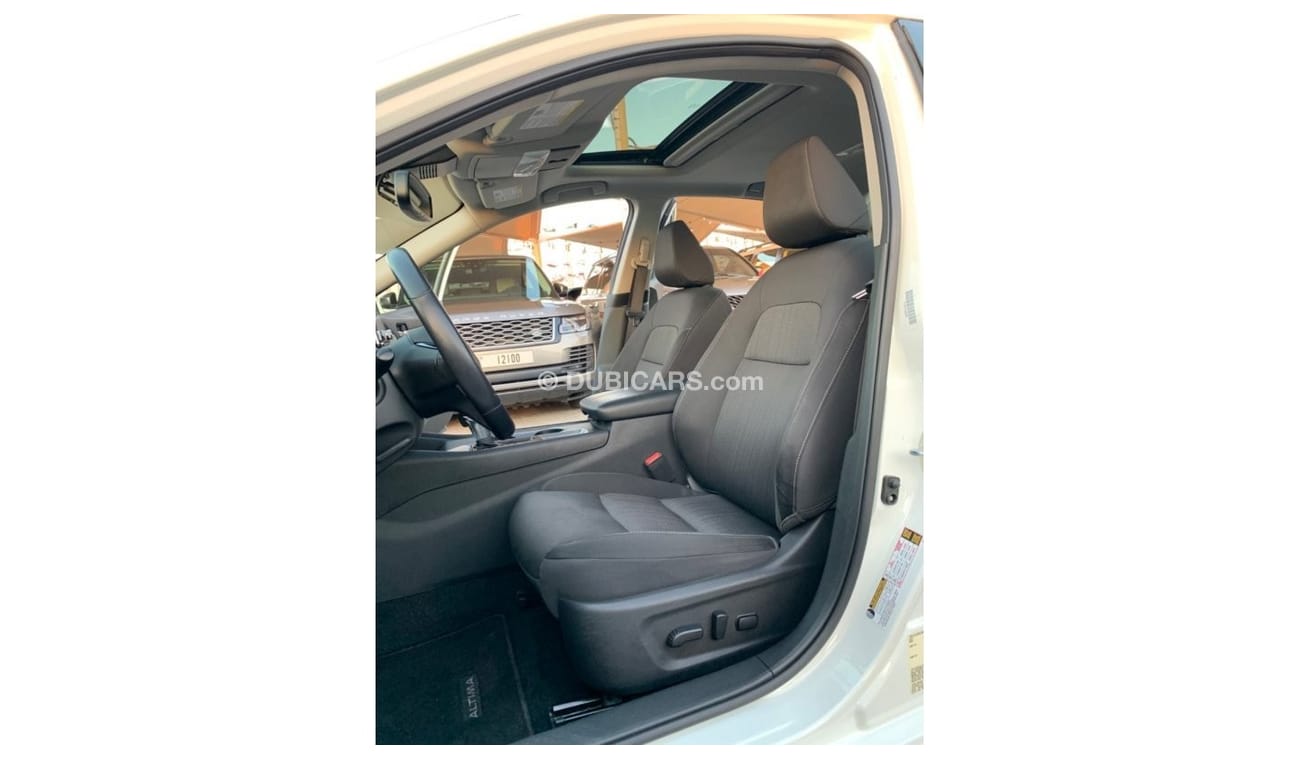 نيسان ألتيما SV