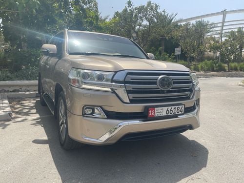 تويوتا لاند كروزر