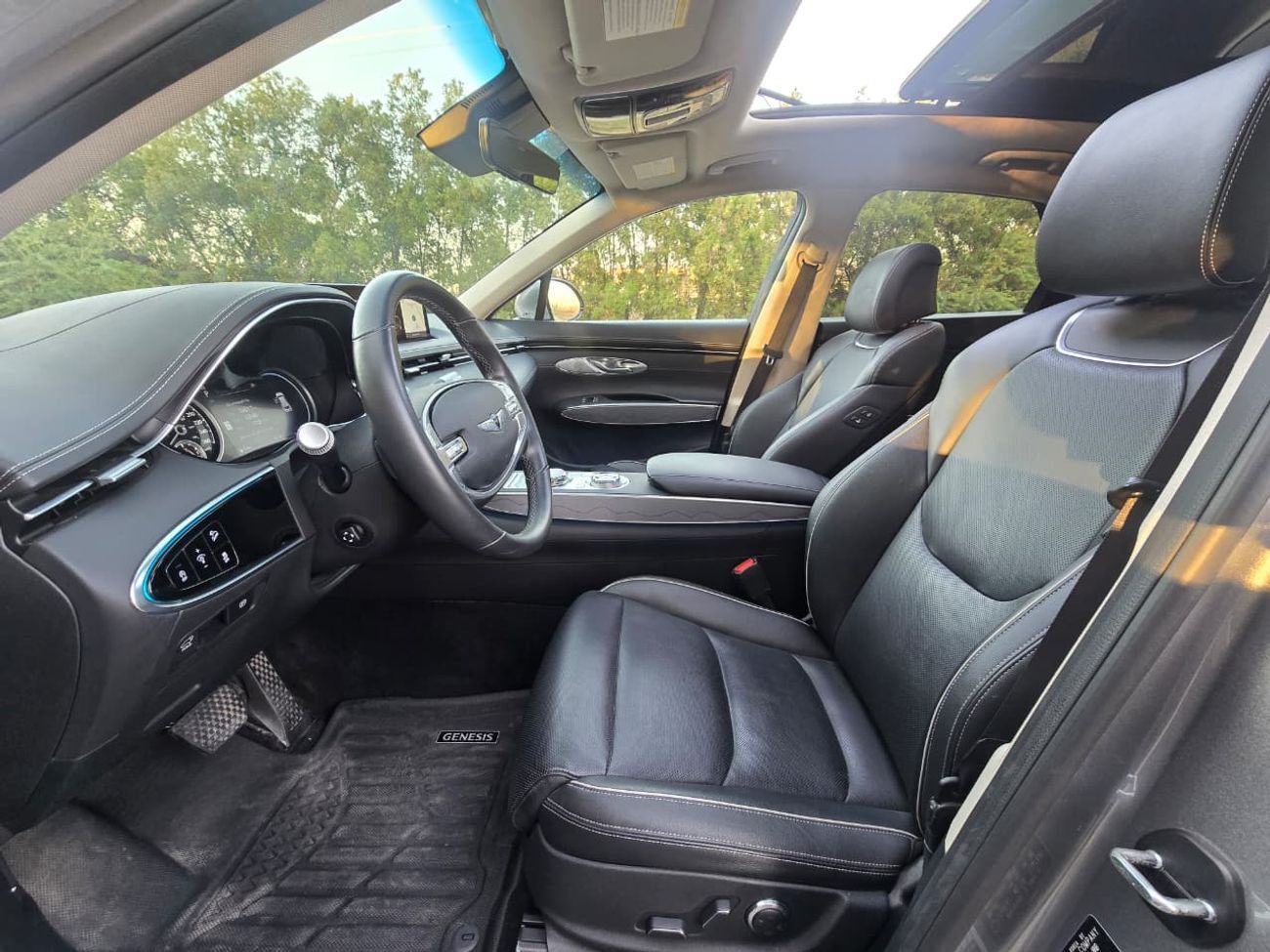 جينيسس GV70 Premium 2.5L AWD