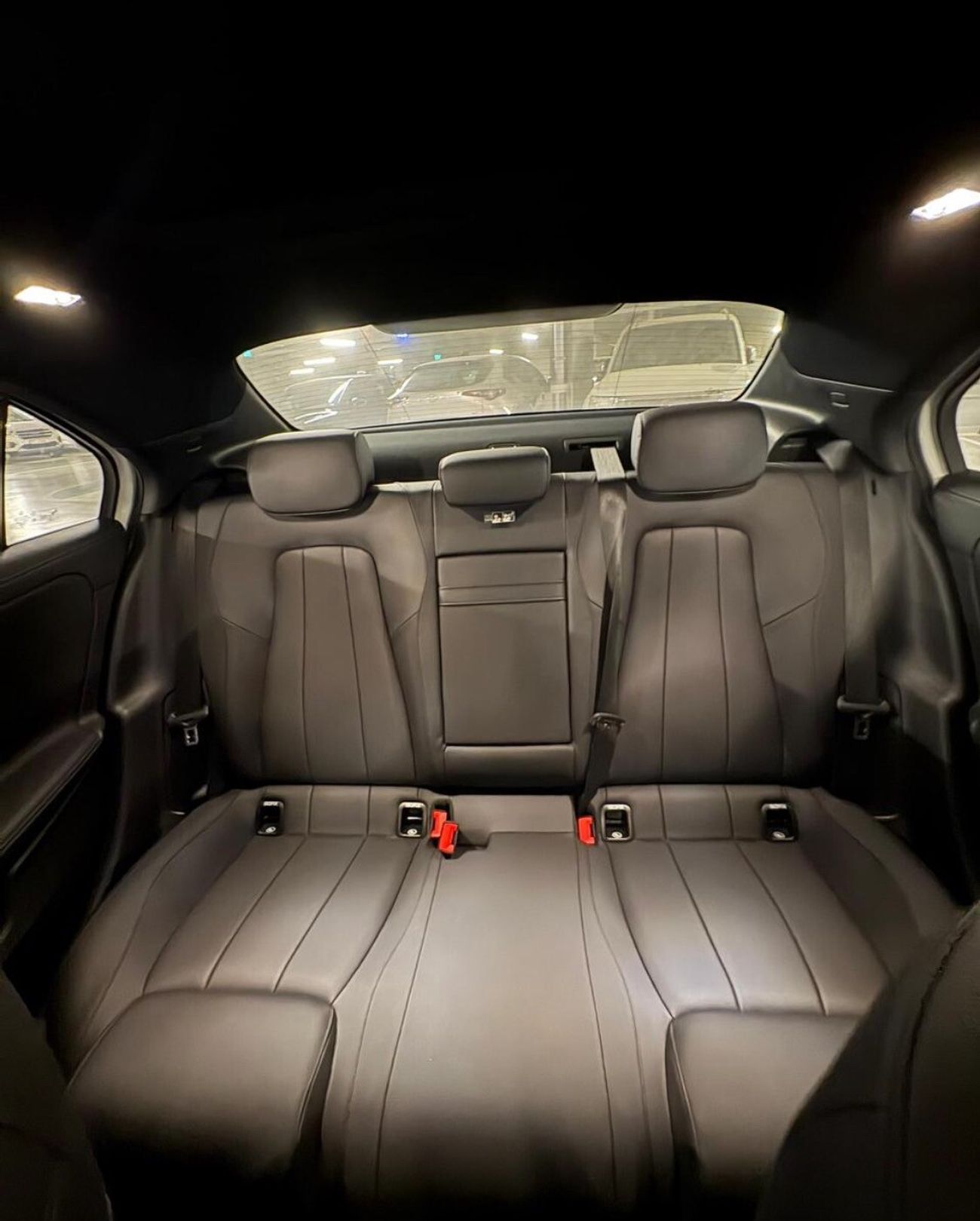 مرسيدس بنز A 180 Premium