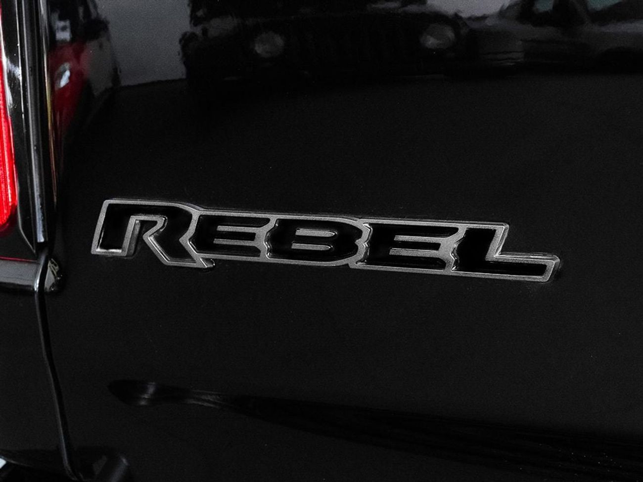 رام 1500 Rebel Crew Cab 5.7L