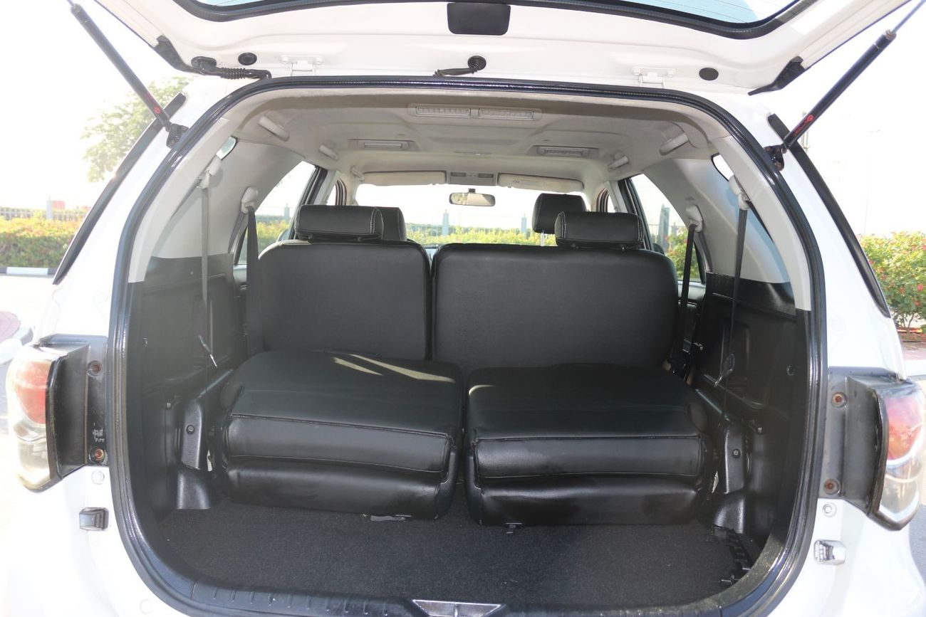 Toyota Fortuner Toyota Fortuner 2014 Diesel D4D Full options EXPORT ONLY