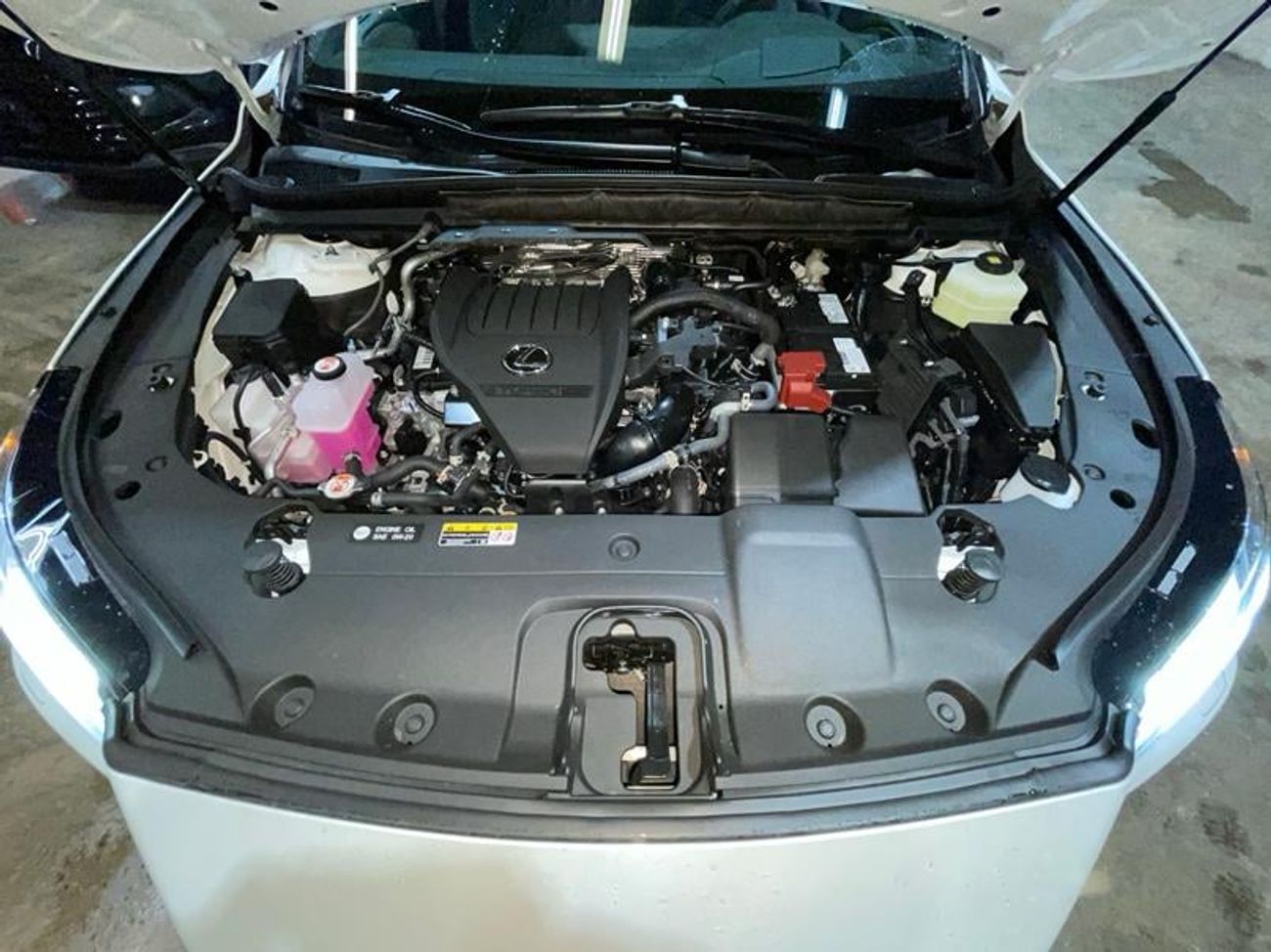 لكزس RX 350 EXECUTIVE ( Canadian spec )