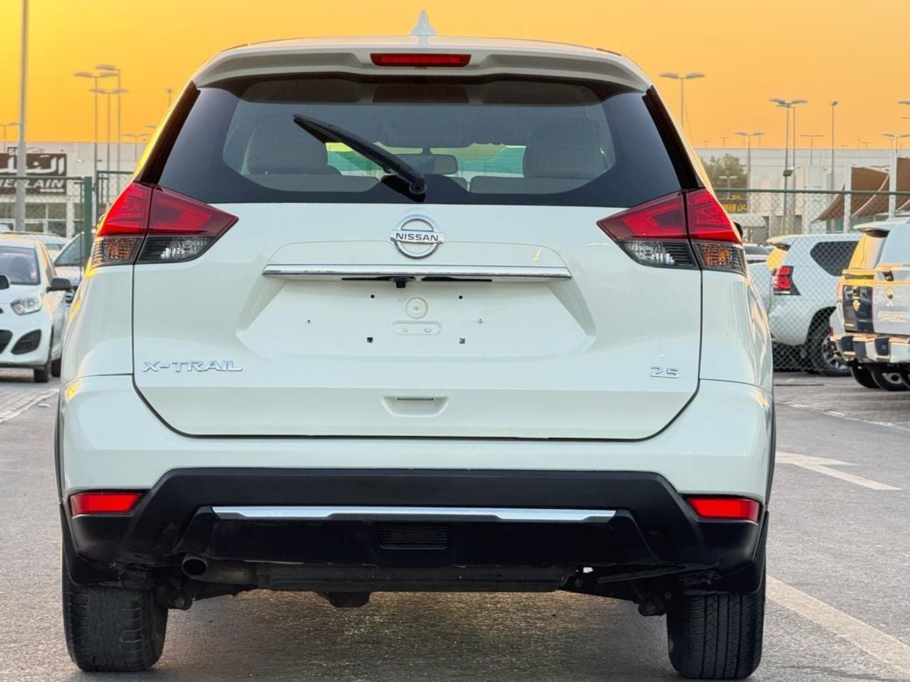 Nissan XTrail first owner, two original keys