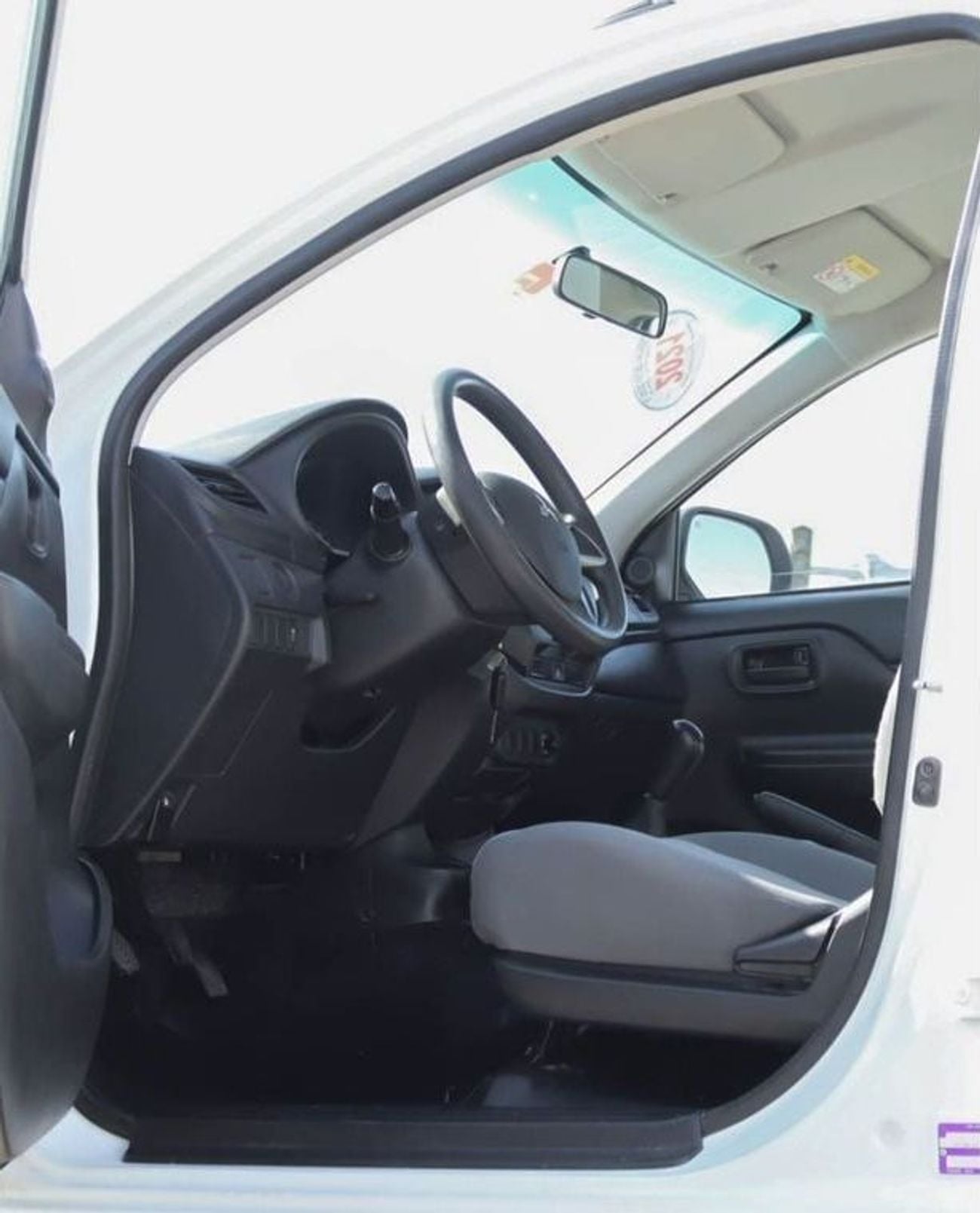 ميتسوبيشي L200 GL 2.4L (132 HP) Mitsubishi L200 2.4 L RWD 2021 GCC accident-free in excellent condition 638 P.M