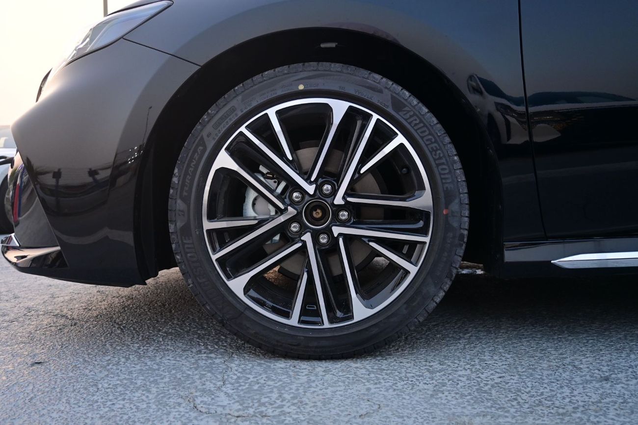 Toyota Camry Toyota Camry Limited 2.5L Hybrid GCC, Model 2025, Color Black