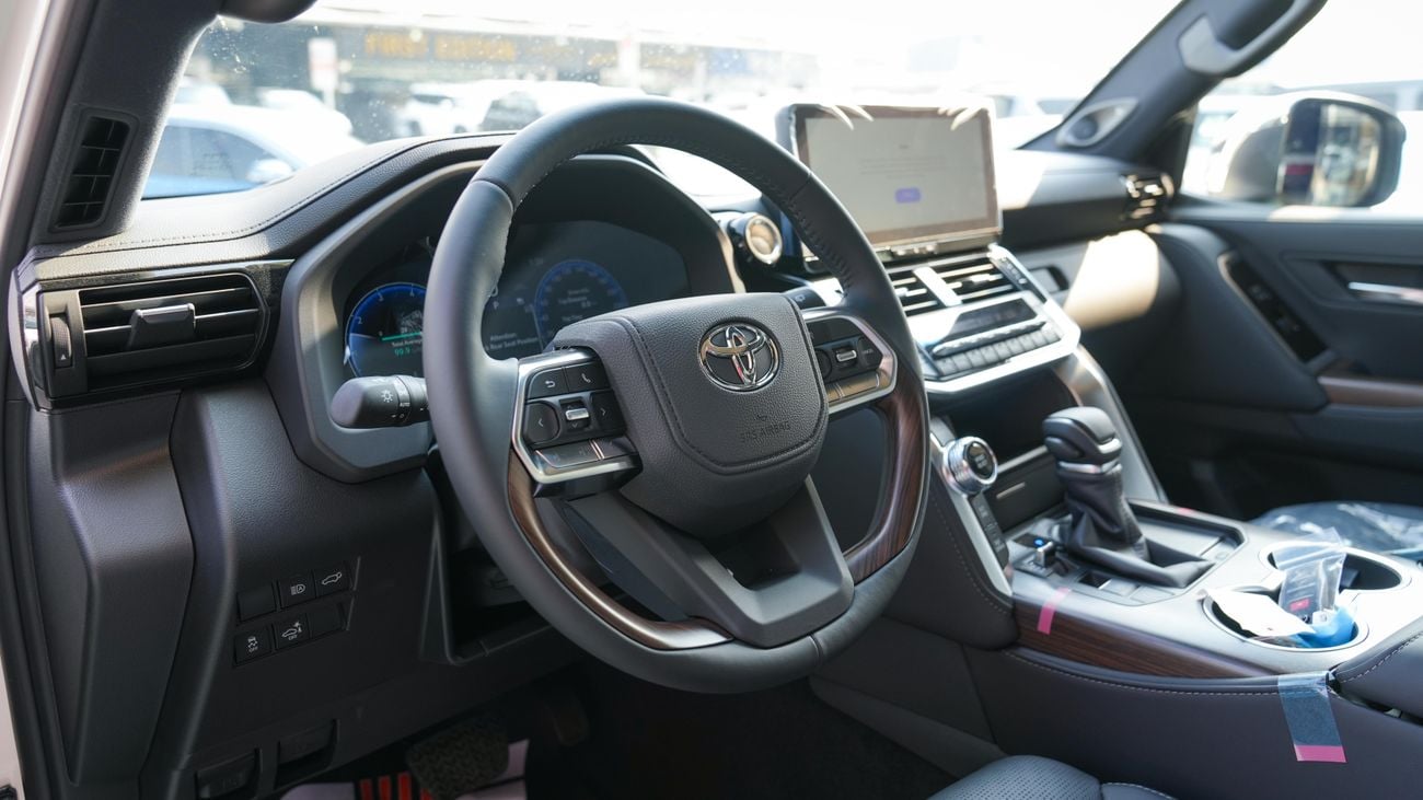 تويوتا لاند كروزر LX