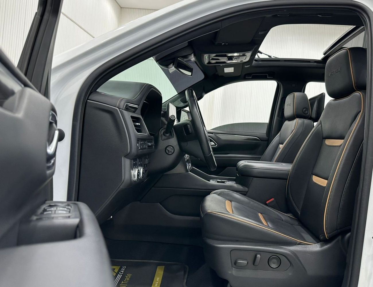 GMC Yukon 2022 GMC Yukon AT4 7 Seater, Aug 2027 GMC Warranty + Service Pack, Full Options, Low Kms, GCC