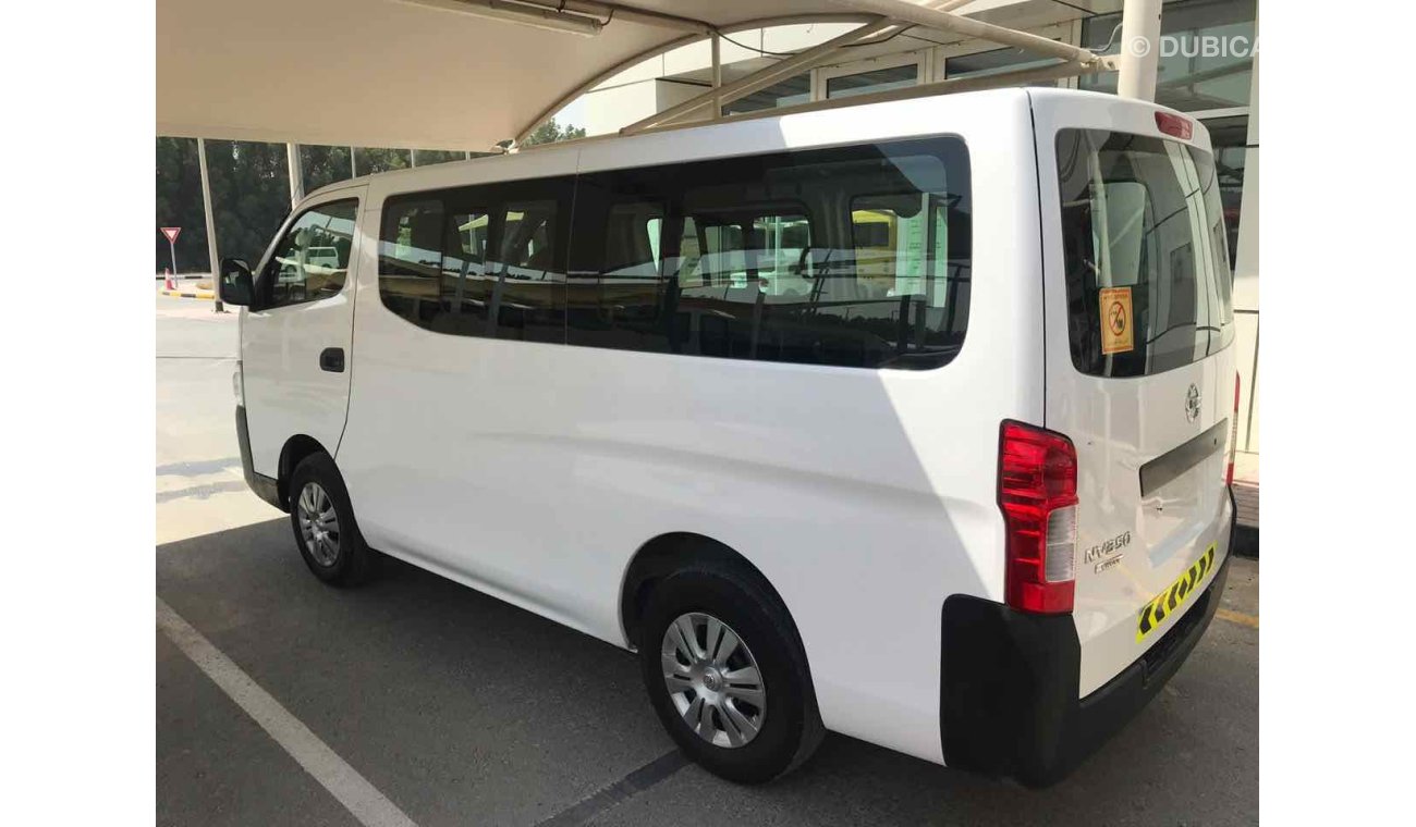 Nissan Urvan g cc 15 seater very clean car