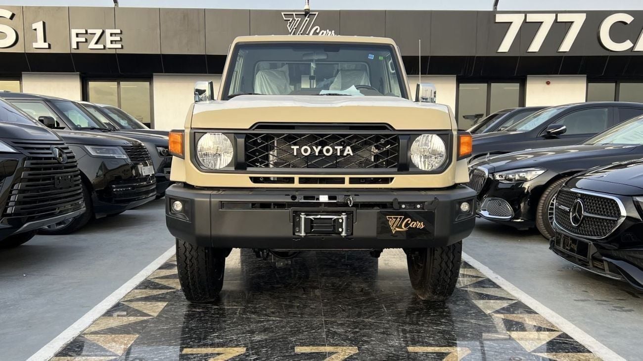 تويوتا لاند كروزر بيك آب SC 4.0L