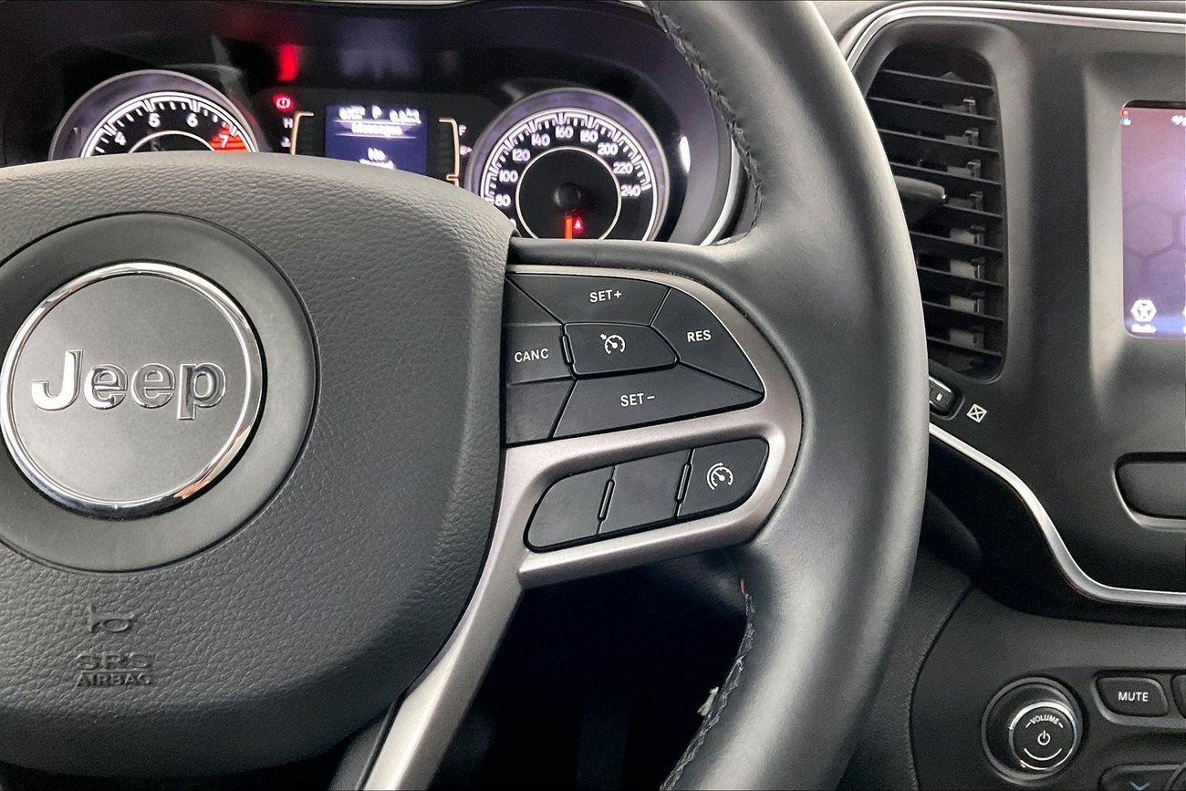 Infiniti Q50 Premium / Luxe | 1 year free warranty | 0 Down Payment