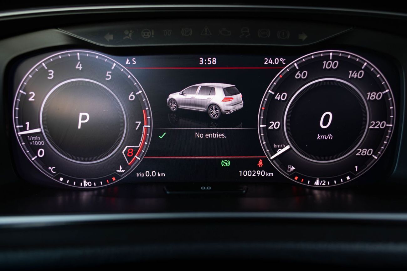 Volkswagen Golf GTI Sport 2.0T