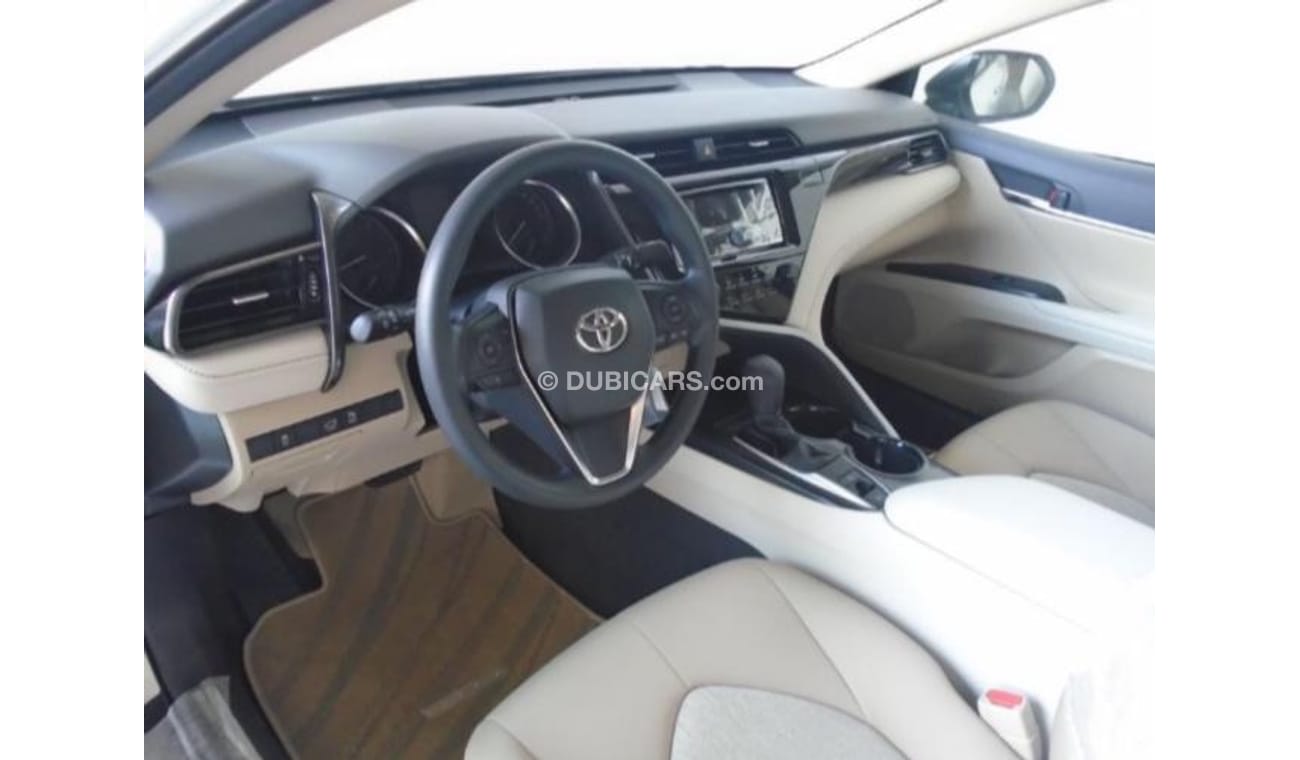 Toyota Camry 2020 LE 2.5L