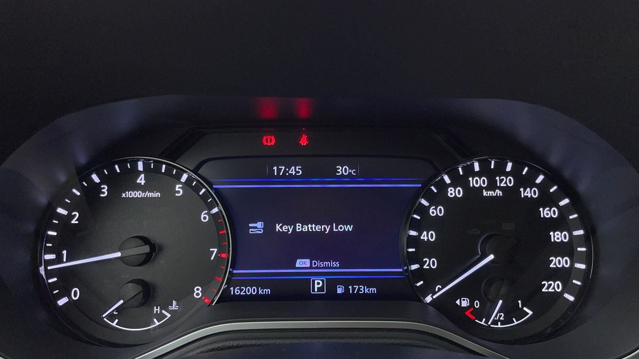 نيسان إكستيرا SE 2.5 | بدون دفعة مقدمة | اختبار قيادة مجاني للمنزل