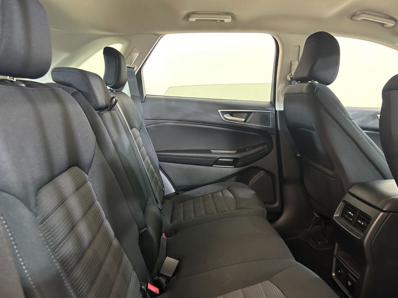 Ford Edge SEL123C/AL TAYER MOTORS/AL QOUZ SHOWROOM