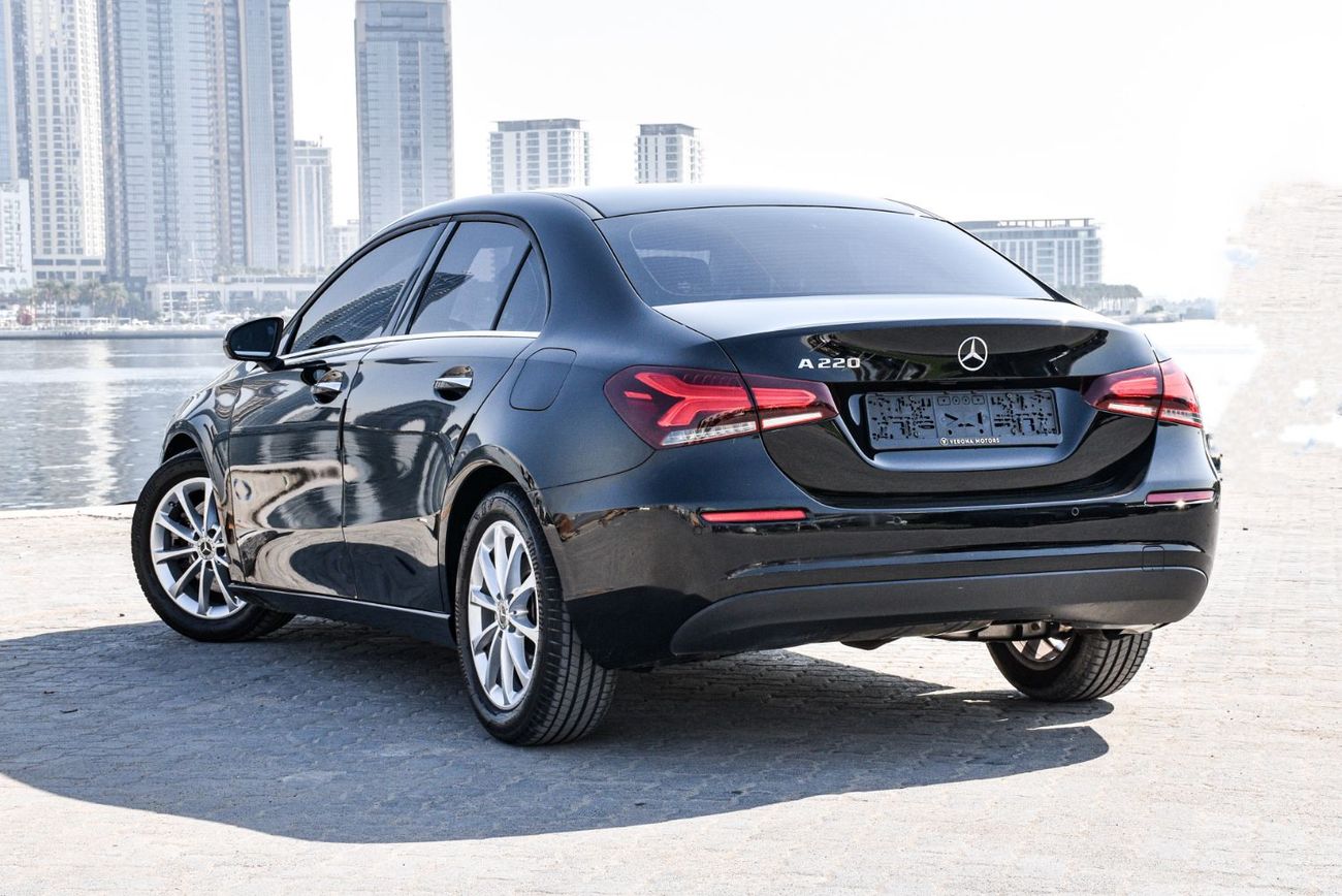 مرسيدس بنز A 220