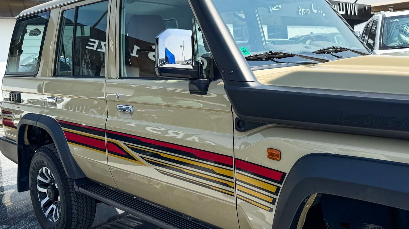 تويوتا لاند كروزر 70 TOYOTA LAND CRUISER HARD-TOP (70 SERIES) A/T 4.0L - 2025
