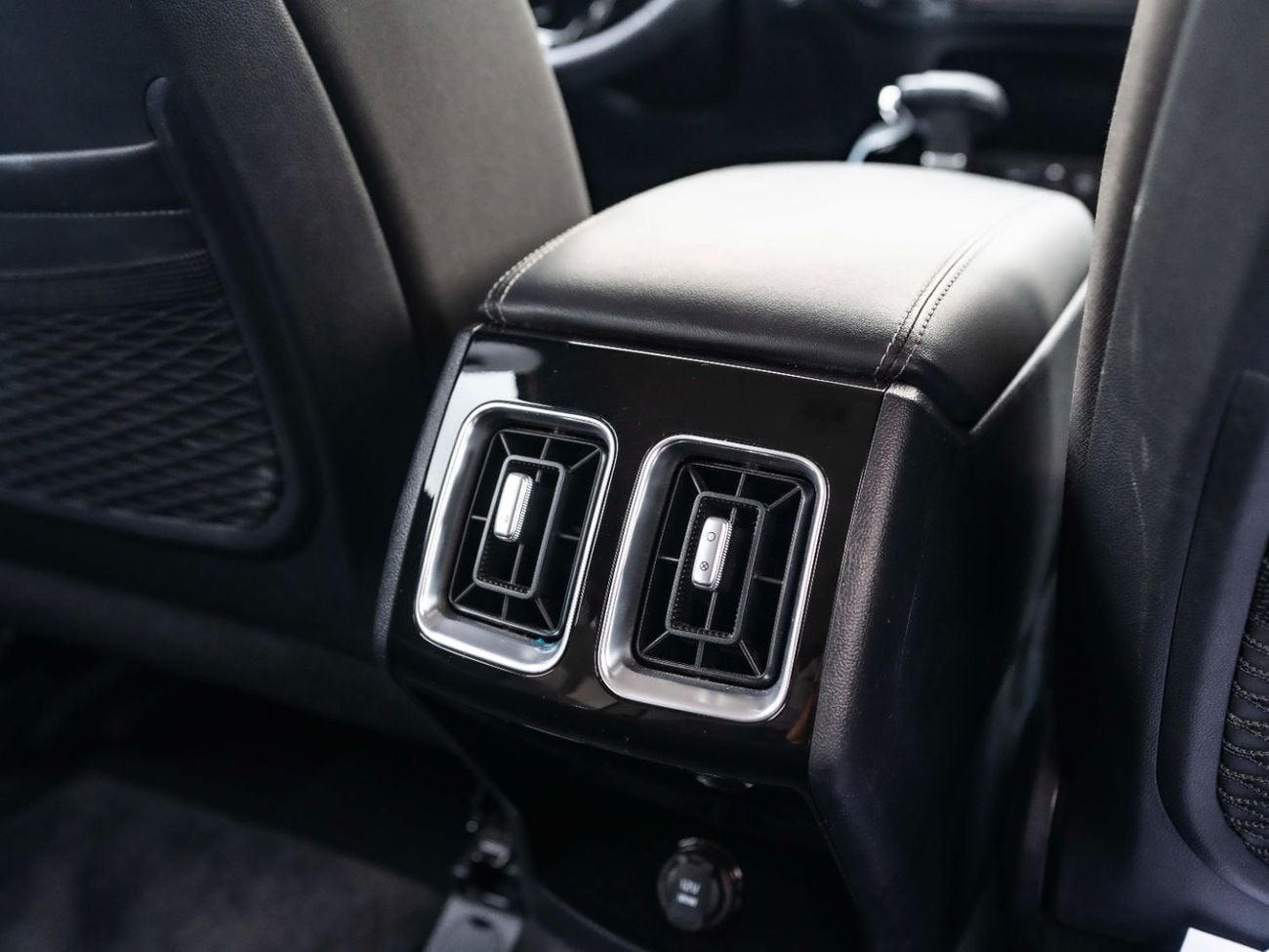 Kia Sorento Std 2.5L AWD