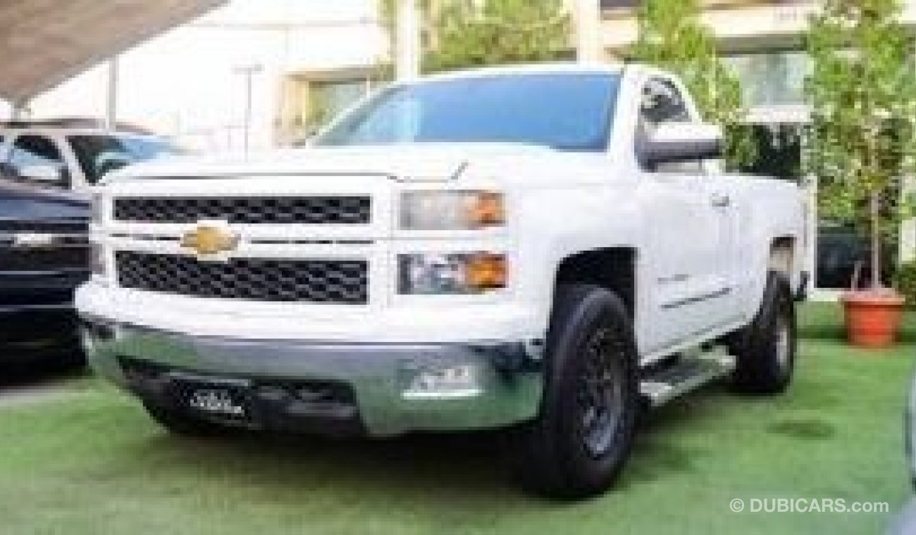 Chevrolet Silverado Pickup one door 2014 model imported from Canada Forel cruise control wheels in excellent condition