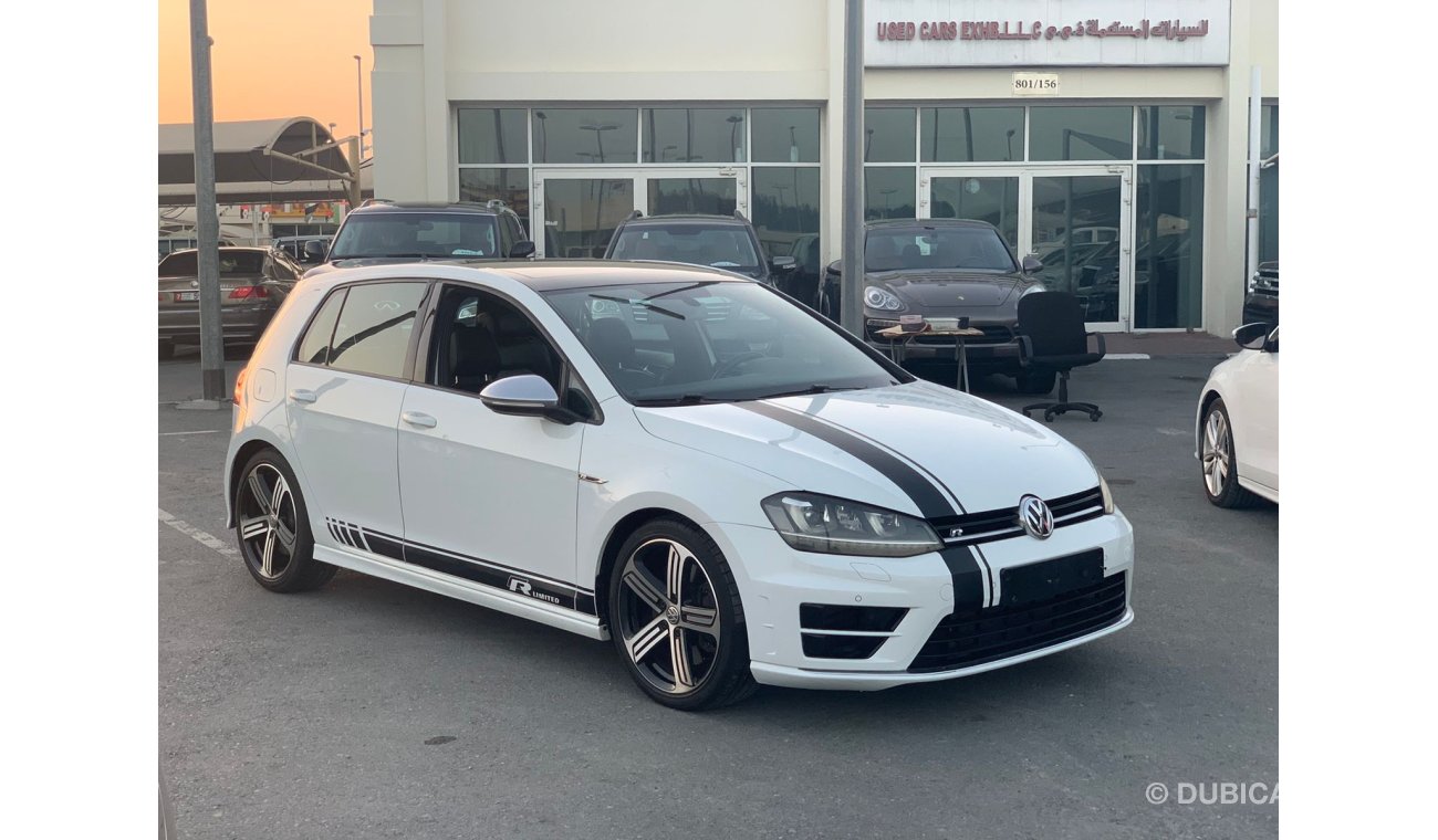 فولكس واجن جولف Volkswagen Golf R_2015_Excellend_Condishin