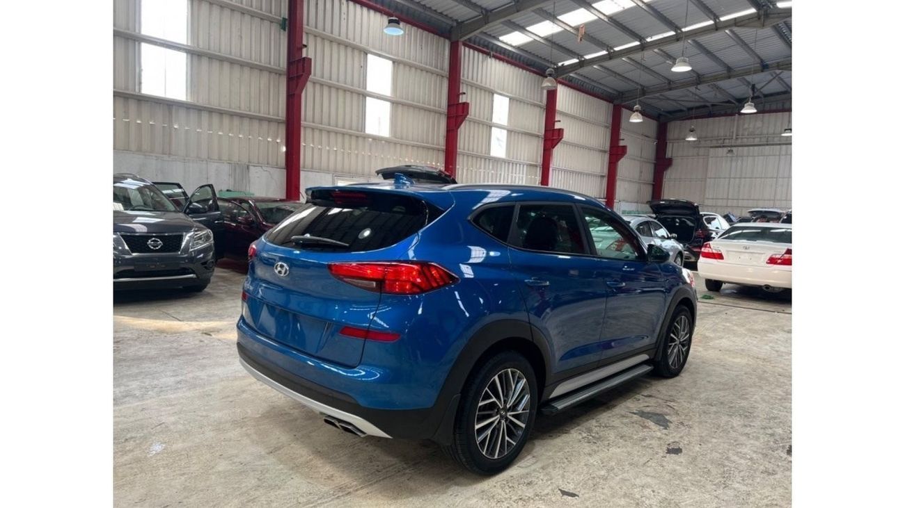 Hyundai Tucson GLS Plus PUSH START WITH LOW MEALIGE