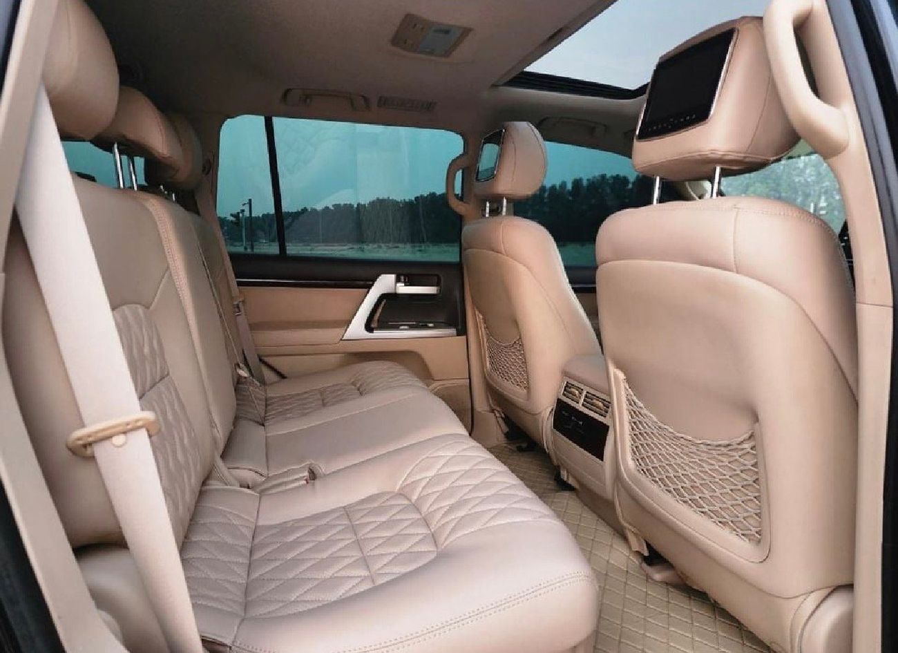 Toyota Land Cruiser 2015 Model VXR V8 Facelift to 2024 Shape Exterior and Interior Full Upgrade