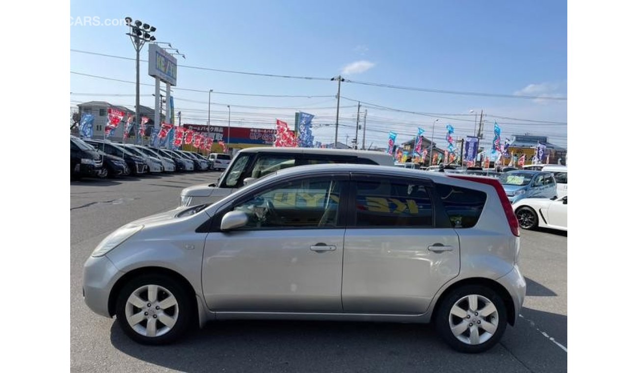 Nissan Note E11