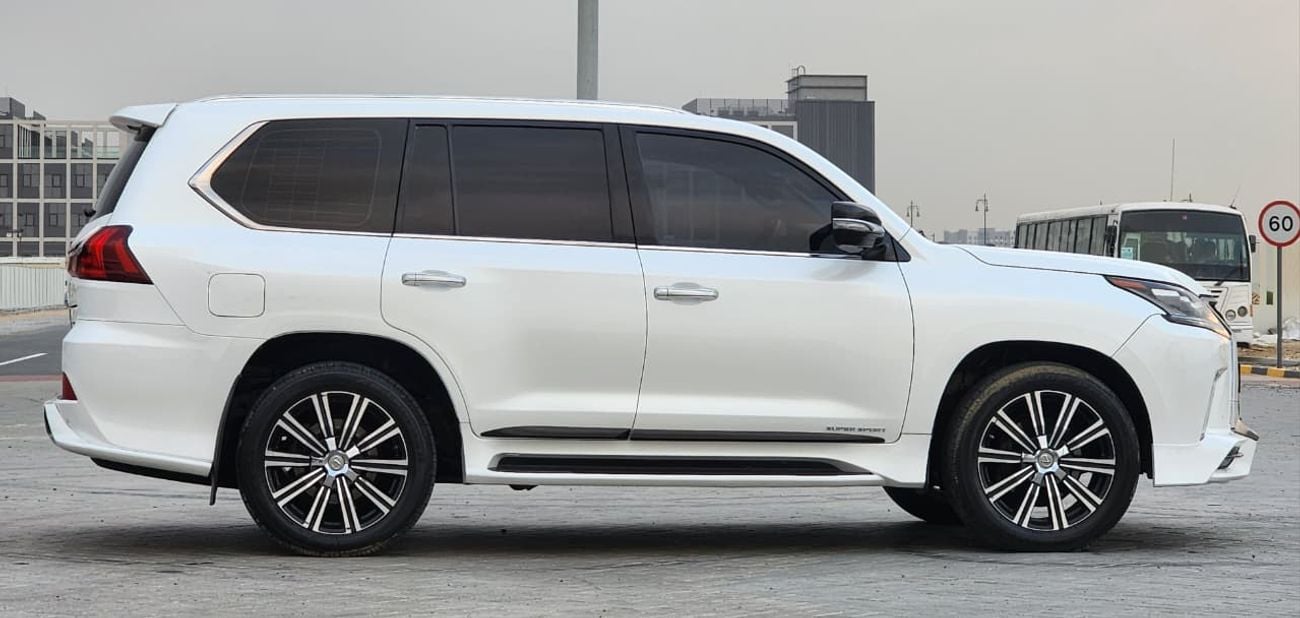 Lexus LX 570