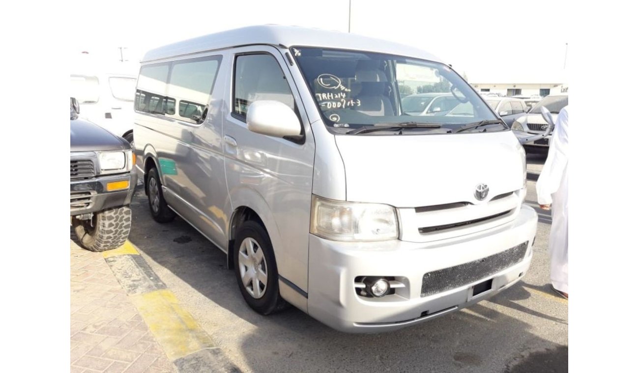 تويوتا هاياس Hiace RIGHT HAND DRIVE (Stock no PM 257 )