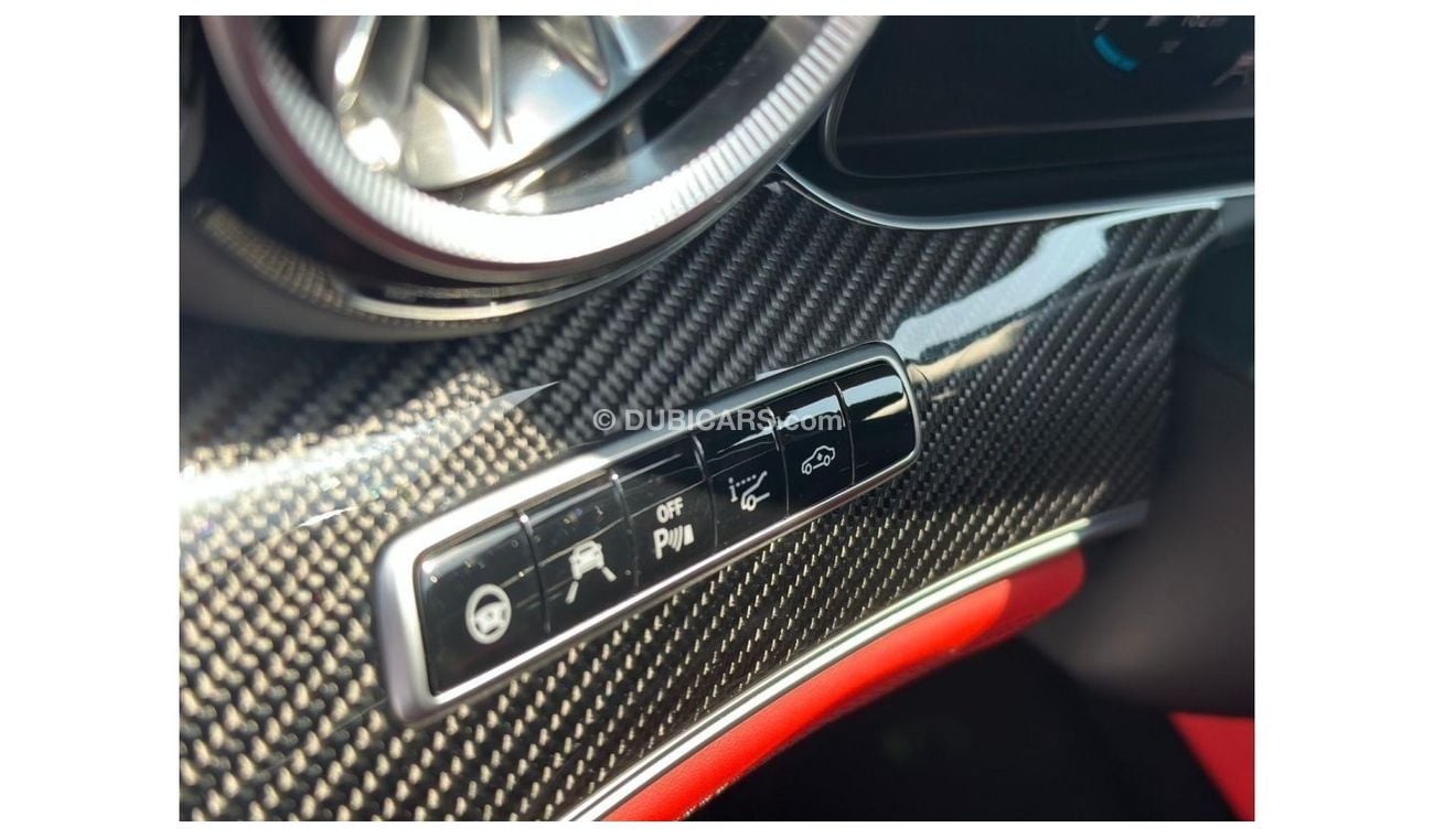 Mercedes-Benz AMG GT 63 4MATIC+ Mercedes AMG GT 63 s V8 Biturbo  Panoramic Head-up Display  360 Camera  2019 GCC  Under Warr