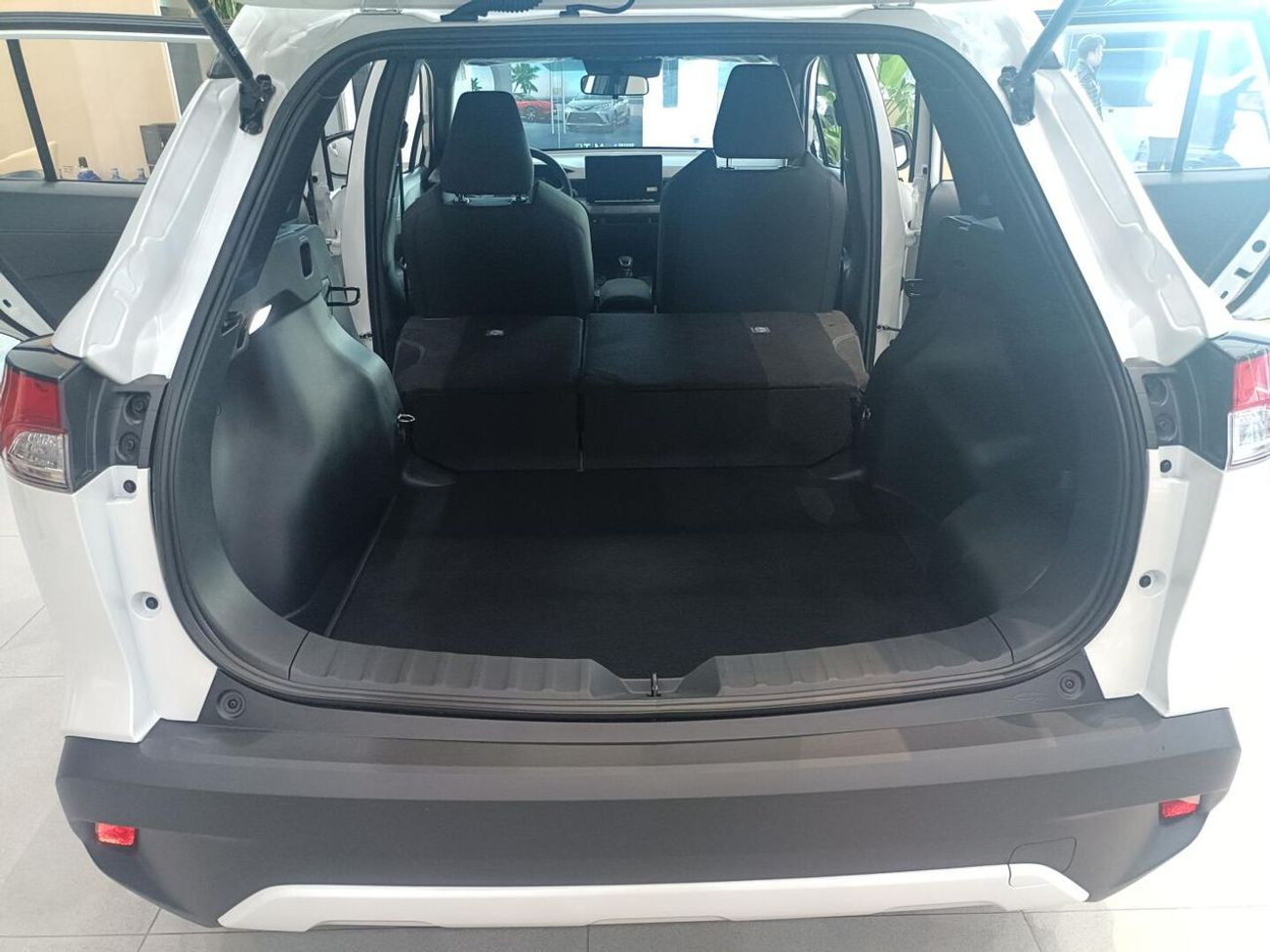 تويوتا كورولا كروس Corolla Cross20262.0L Intelligent Electric Elite Edition 2026 New Shape HYBRID