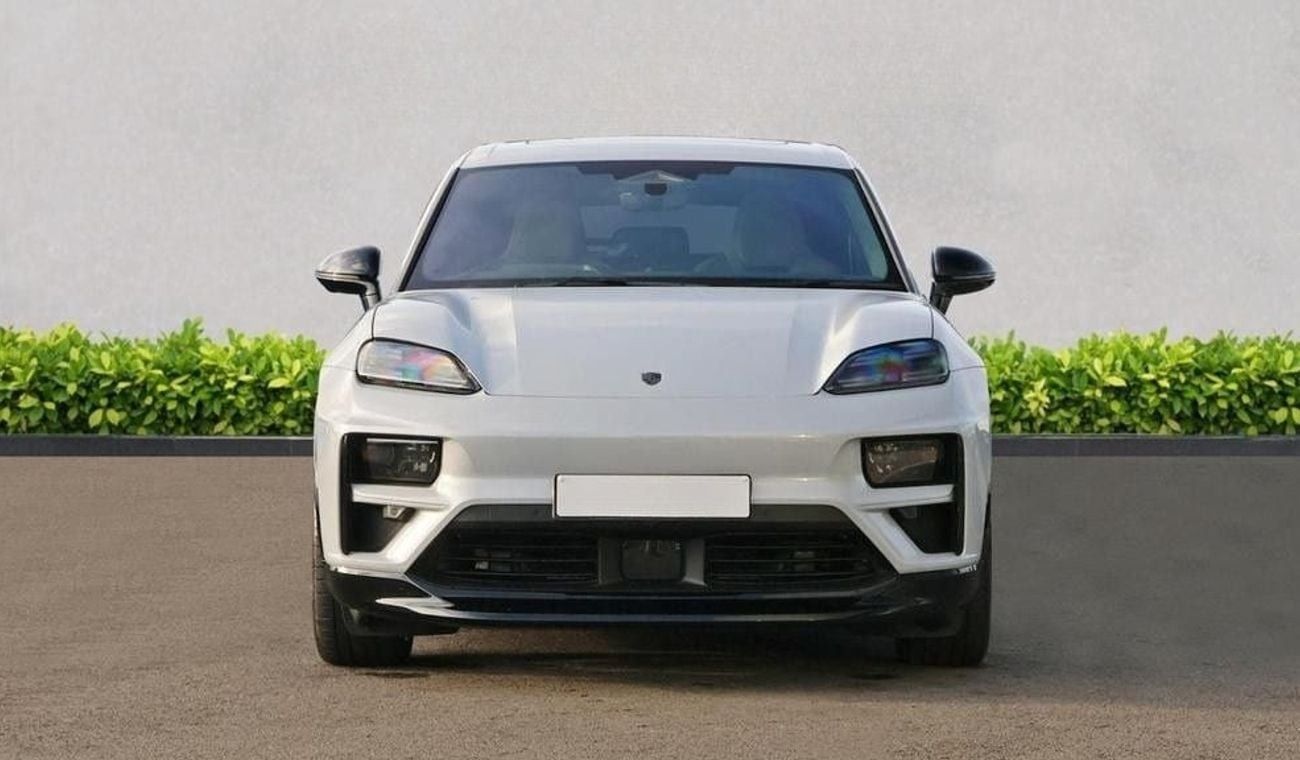 بورش ماكان Electric Estate 470kW Turbo RIGHT HAND DRIVE