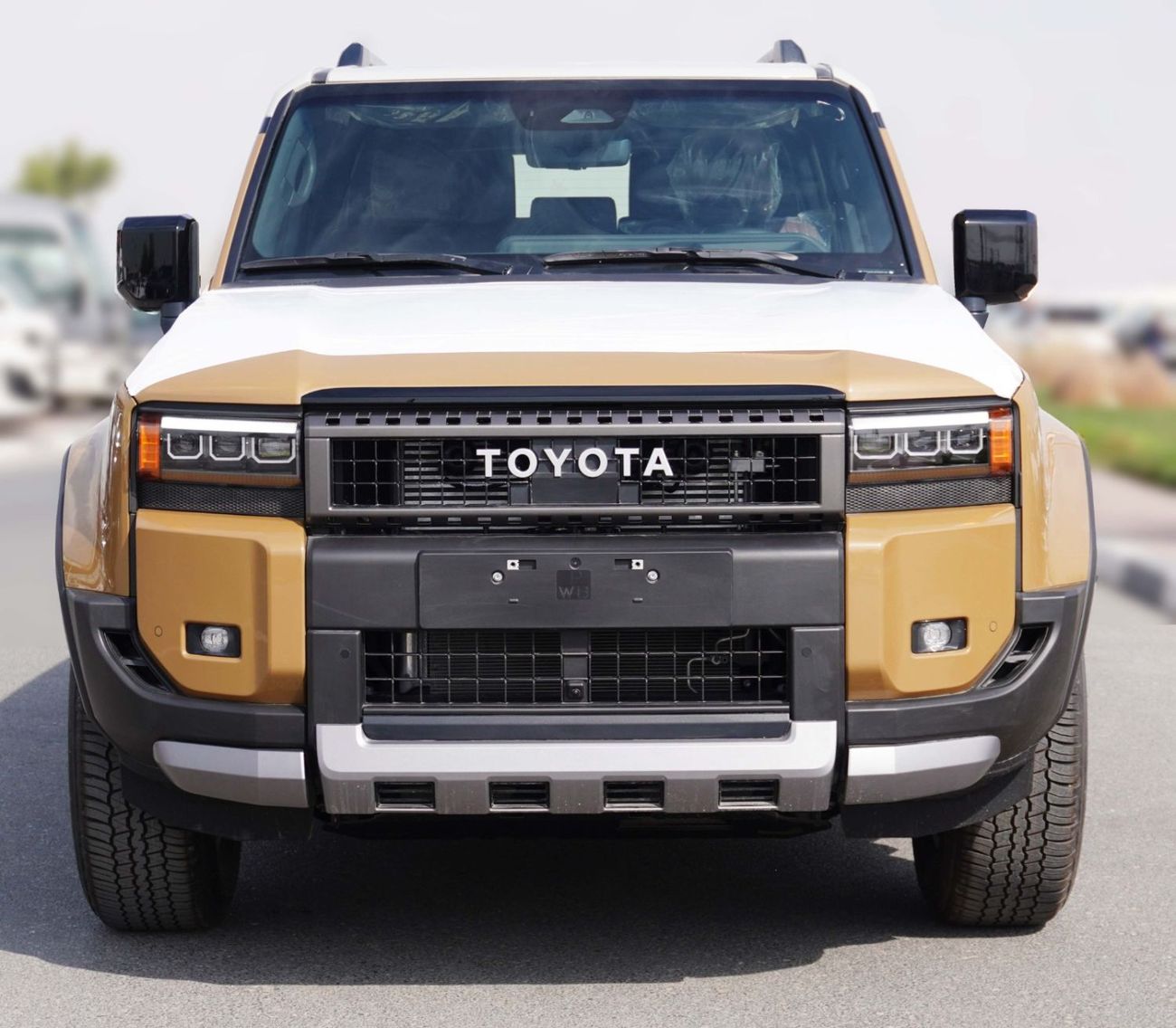 Toyota Prado PRADO FULL OPTION PETROL VXR 2.4T