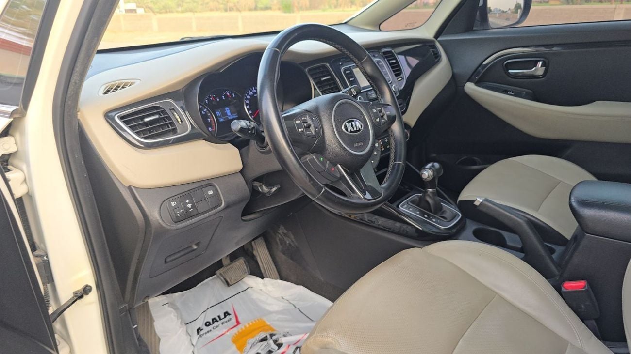 كيا كارينس EX Deluxe 2.0L